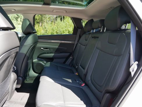 Certified 2024 Hyundai Tucson Limited image 9