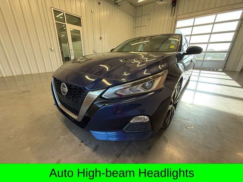 Used 2021 Nissan Altima 2.5 SR FWD image 10