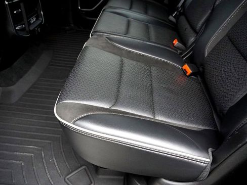 Used 2022 RAM 1500 Laramie w/ Sport Appearance Package image 33