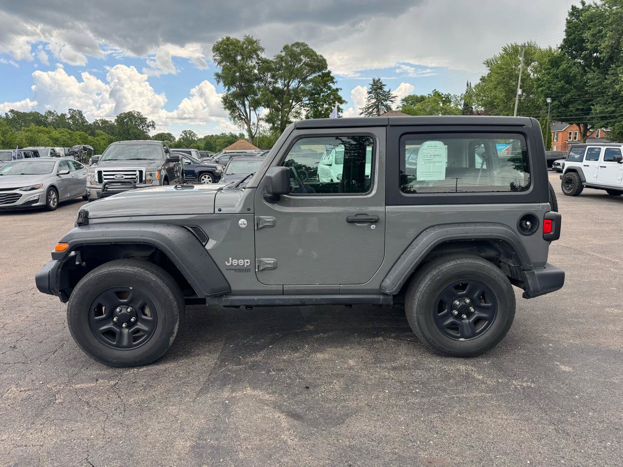 Used 2020 Jeep Wrangler Sport AWD/4WD image 3