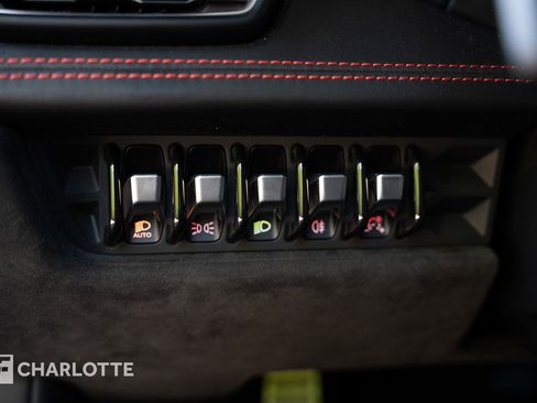 Used 2016 Lamborghini Huracan LP 580-2 RWD image 23