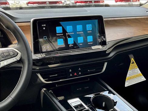 New 2026 Volkswagen Atlas SE FWD image 6
