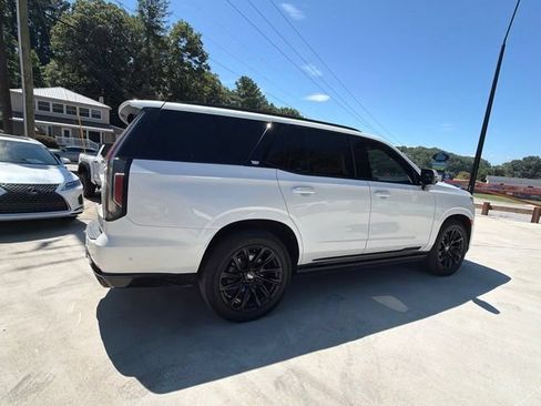 Used 2023 Cadillac Escalade Sport Platinum w/ LPO, ONYX Package AWD/4WD image 7