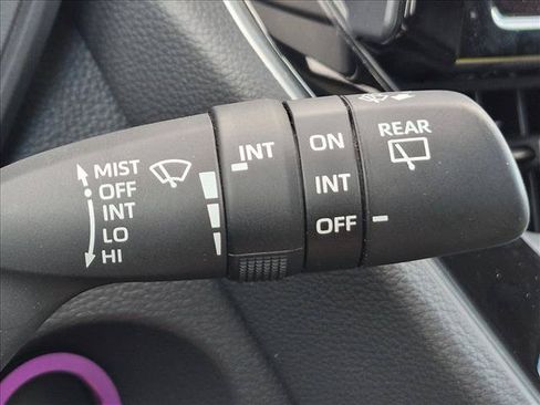 Used 2024 Toyota Corolla Cross LE FWD image 14