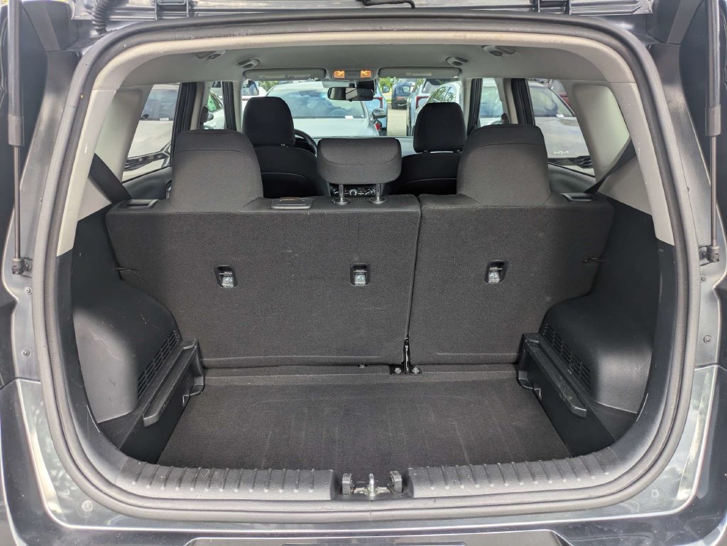 Used 2024 Kia Soul LX w/ Option Group 015 FWD image 13