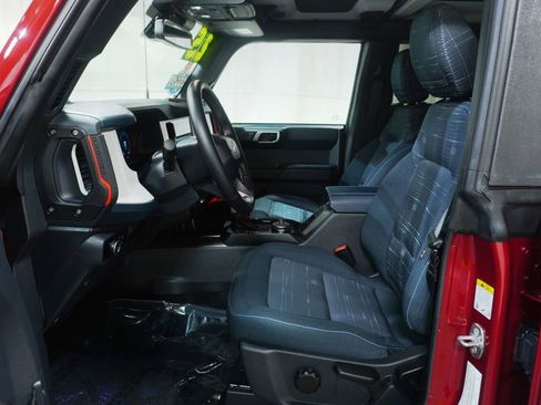 Used 2025 Ford Bronco Heritage Edition AWD/4WD image 11