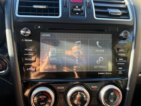 Used 2017 Subaru Forester 2.5i Touring w/ Popular Package #1 AWD/4WD image 24