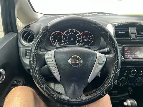 Used 2018 Nissan Versa Note SV FWD image 7