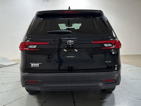 New 2026 Toyota Grand Highlander XLE image 4