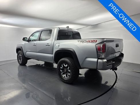 Used 2023 Toyota Tacoma TRD Off-Road w/ TRD Premium Off Road Package AWD/4WD image 4