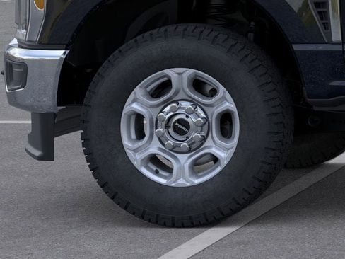 New 2026 Ford F250 XLT w/ FX4 Off-Road Package image 19