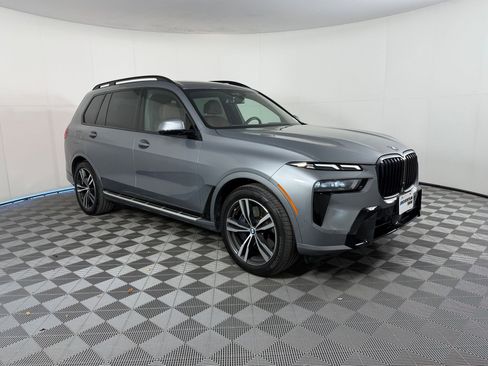 Used 2026 BMW X7 xDrive40i image 7