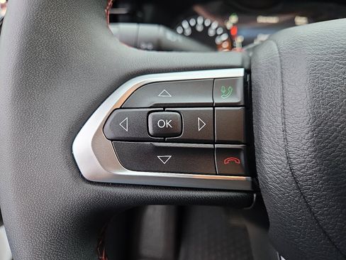 Used 2024 Jeep Compass Trailhawk image 21