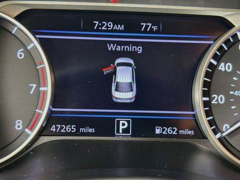 Used 2022 Nissan Sentra SV FWD image 18