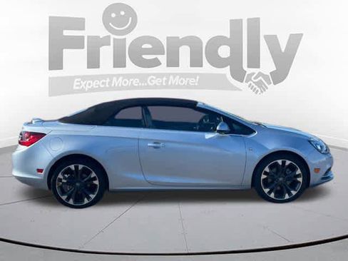 Used 2018 Buick Cascada Premium image 4