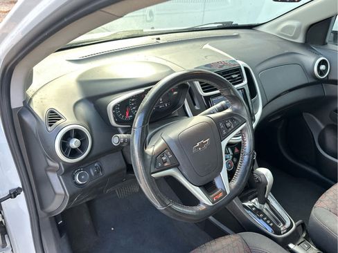 Used 2020 Chevrolet Sonic LT w/ Convenience Package image 23