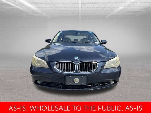Used 2007 BMW 530xi Sedan AWD/4WD image 3