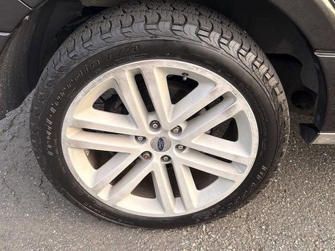 Used 2015 Ford Expedition Platinum image 69