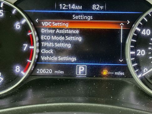 Used 2023 Nissan Sentra SR w/ Electronics Package FWD image 18