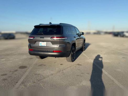 New 2025 Jeep Grand Cherokee L Limited image 11