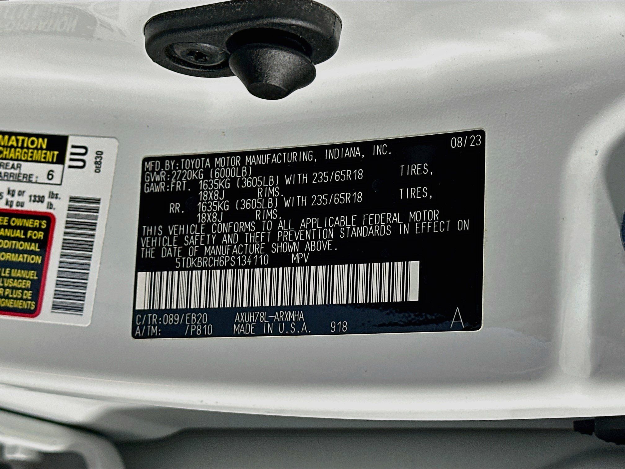 Used 2023 Toyota Highlander XLE AWD/4WD image 12
