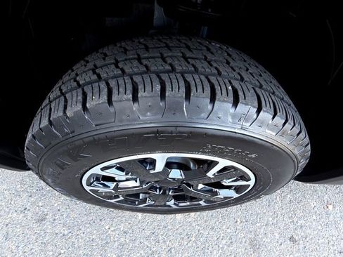 Certified 2023 Jeep Renegade Latitude image 27