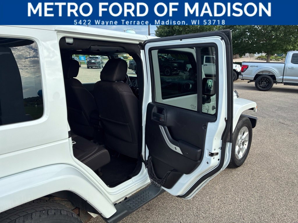 Used 2014 Jeep Wrangler Unlimited Sahara AWD/4WD image 38