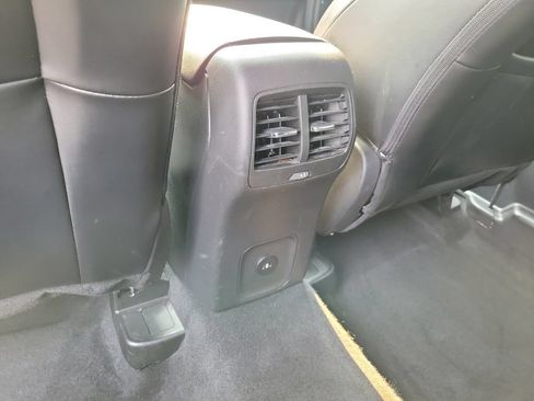 Used 2024 Ford Escape ST-Line FWD image 13