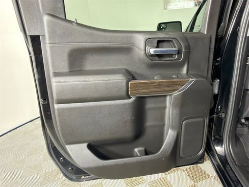 Used 2020 Chevrolet Silverado 1500 RST image 21