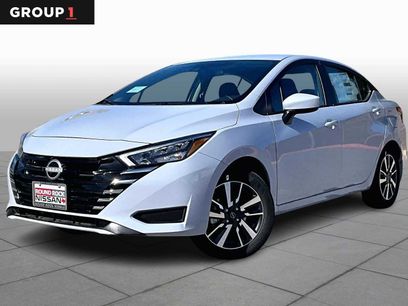 New 2025 Nissan Versa SV w/ Trunk Package