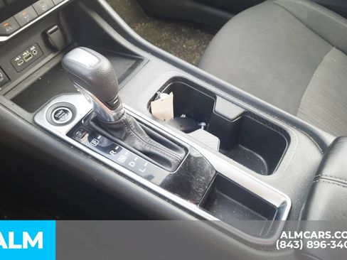 Used 2024 Nissan Sentra SV FWD image 26