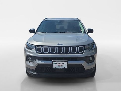 Used 2022 Jeep Compass Latitude AWD/4WD image 9