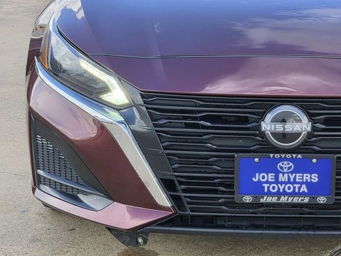 Used 2025 Nissan Altima 2.5 SV FWD image 5