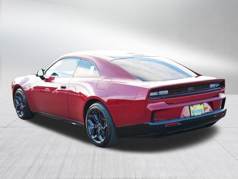 Used 2025 Dodge Charger R/T w/ Sun & Sound Package image 5