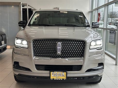 Certified 2022 Lincoln Navigator Reserve image 2