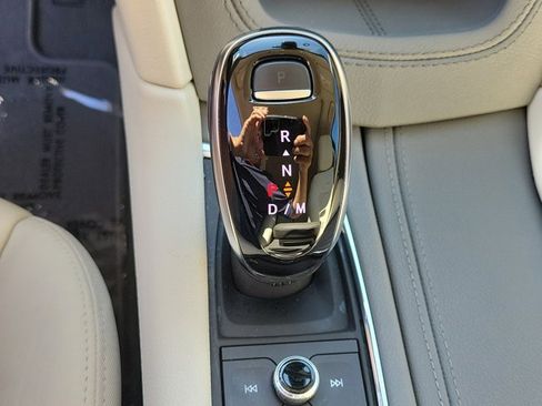 Used 2025 Cadillac XT5 Premium Luxury w/ Technology Package image 32