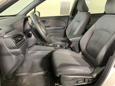 Used 2025 Subaru Forester Premium AWD/4WD image 17