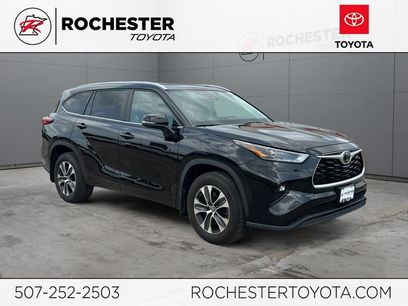 Used 2023 Toyota Highlander XLE