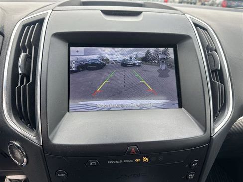 Used 2020 Ford Edge Titanium w/ Equipment Group 301A AWD/4WD image 46