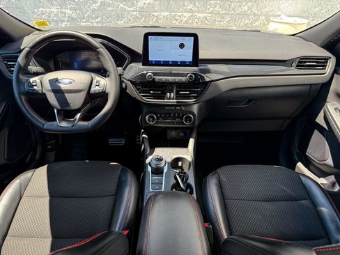 Used 2024 Ford Escape ST-Line AWD/4WD image 32
