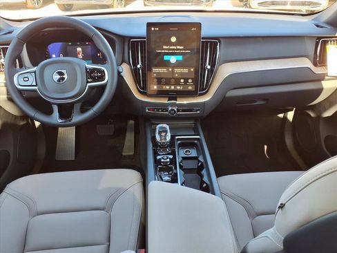 New 2026 Volvo XC60 B5 Core w/ Protection Package Premier image 11