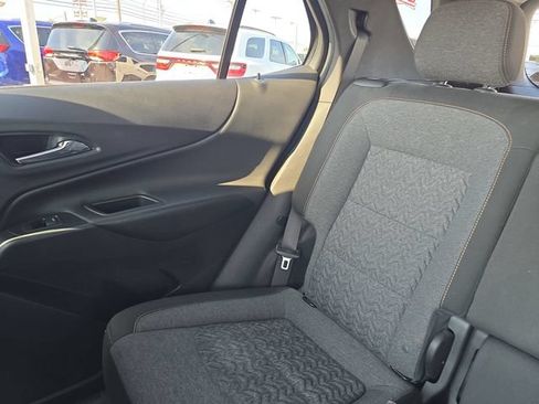 Used 2022 Chevrolet Equinox LT FWD image 12