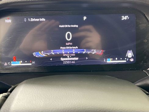 Used 2023 Jeep Grand Cherokee Laredo w/ Luxury Tech Group I image 12