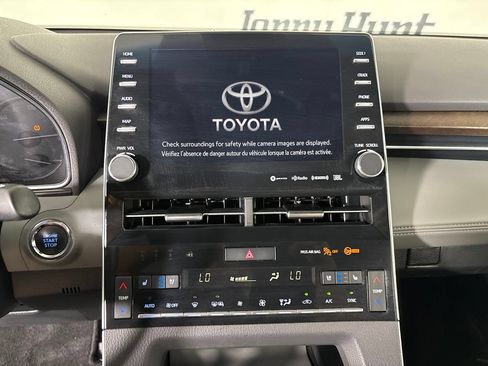 Used 2022 Toyota Avalon Limited w/ Advanced Safety Package FWD image 17