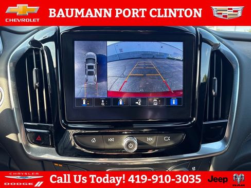 Used 2023 Chevrolet Traverse High Country AWD/4WD image 22