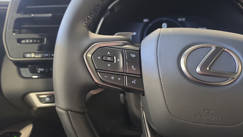 New 2026 Lexus RX 350h AWD/4WD image 22
