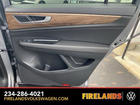 New 2026 Volkswagen Atlas SE image 51