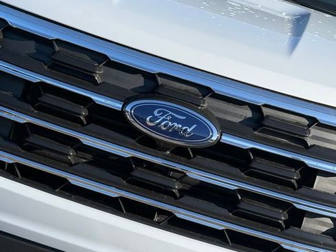 New 2026 Ford Explorer Active image 4