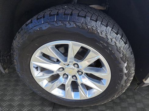 Used 2019 Chevrolet Silverado 1500 LTZ w/ LTZ Convenience Package image 17