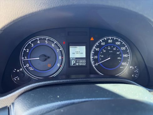 Used 2013 INFINITI G37 IPL RWD image 11